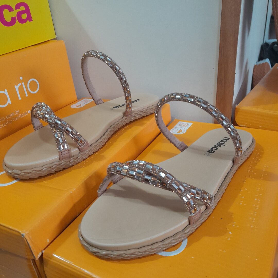 Papete Nude Moleca Detalhes