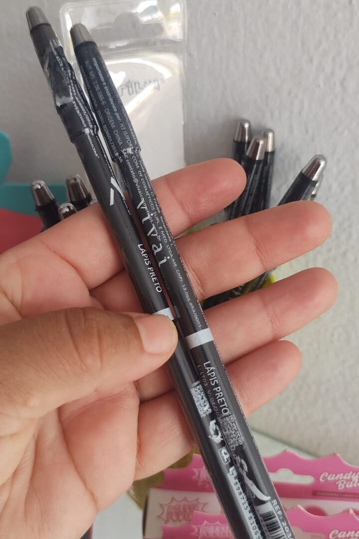 Lapís de olho preto